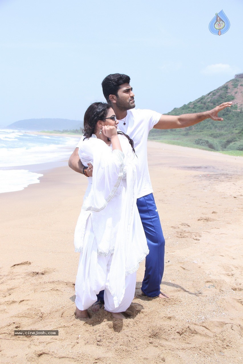 Malli Malli Idhi Rani Roju Gallery - 9 / 26 photos