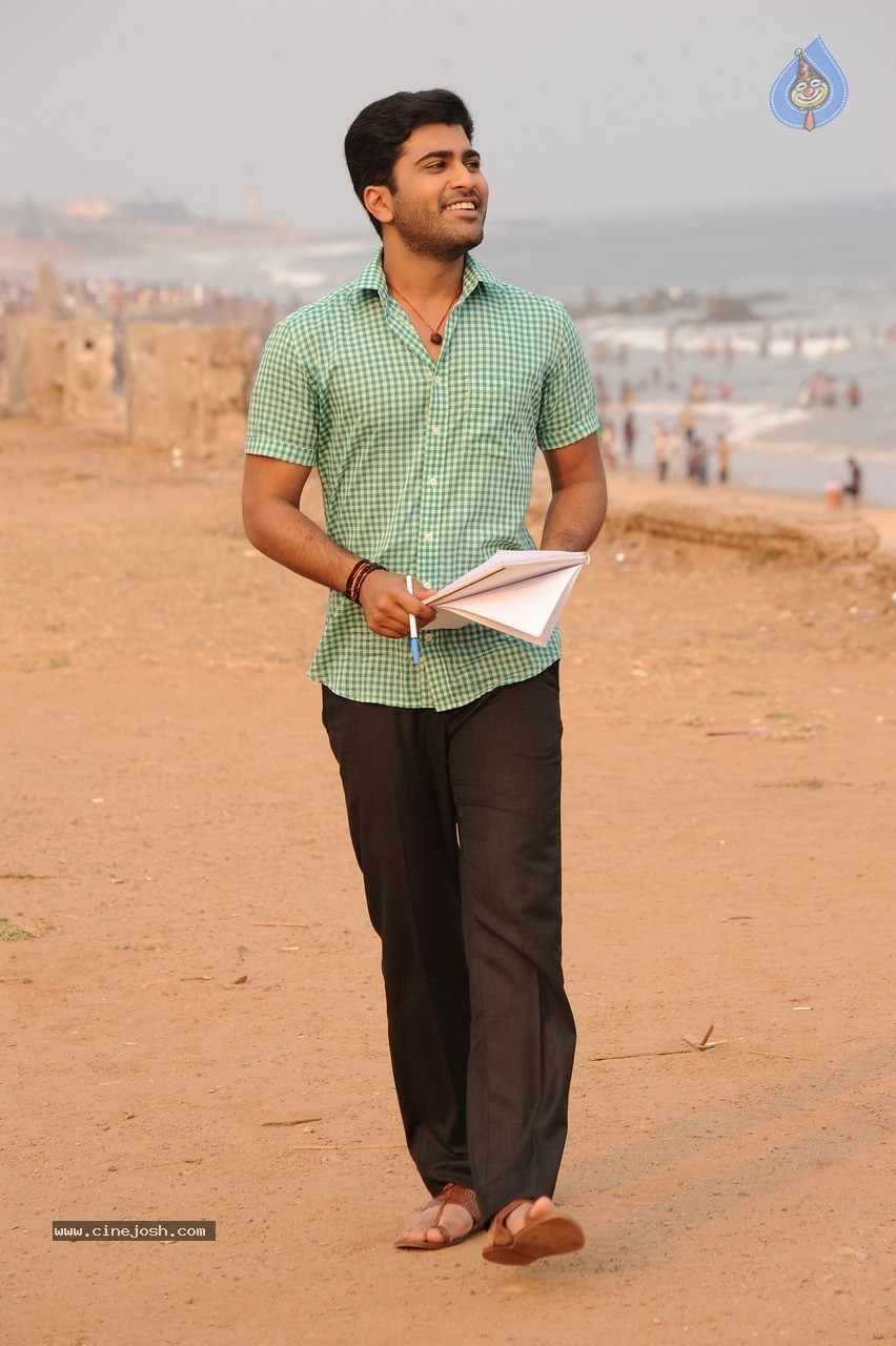 Malli Malli Idhi Rani Roju Gallery - 16 / 26 photos