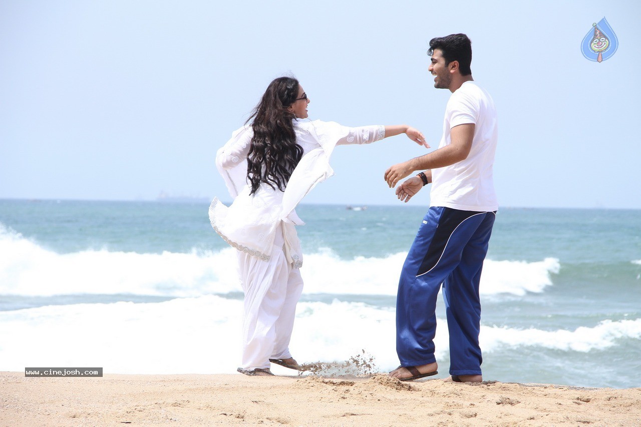 Malli Malli Idhi Rani Roju Gallery - 23 / 26 photos