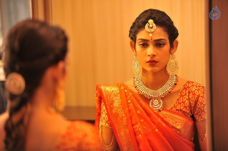 Malli Raava Movie New Photos - 2 / 29 photos