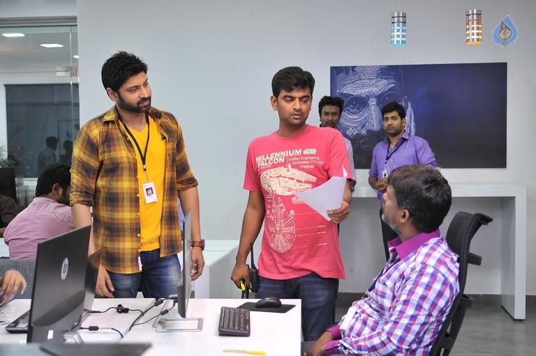 Malli Raava Movie New Photos - 18 / 29 photos