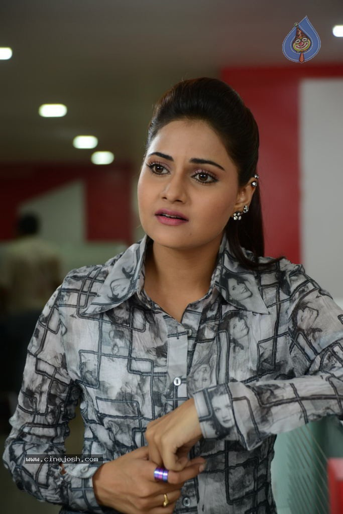 Malligadu Marriage Bureau Stills n Walls - 101 / 152 photos