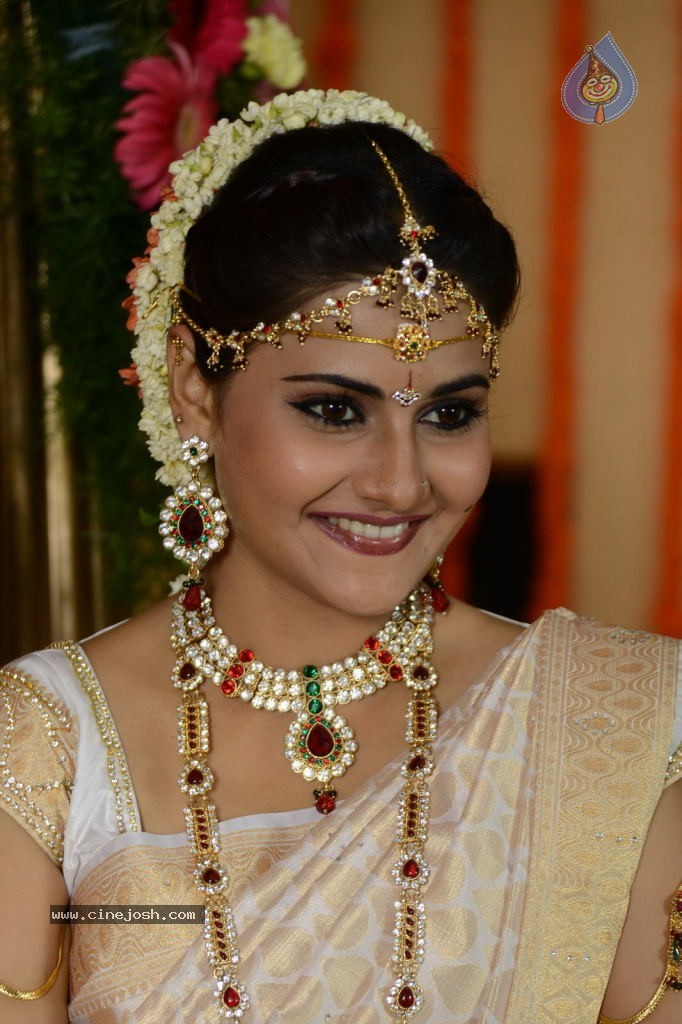 Malligadu Marriage Bureau Stills n Walls - 131 / 152 photos