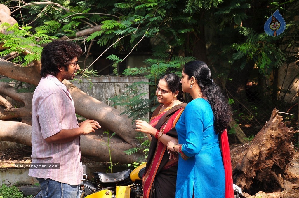 Malupu Movie Stills n Posters - 82 / 119 photos