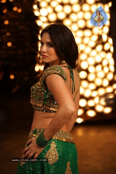 Mamootys Rajanarasimha Movie Stills - 1 / 9 photos
