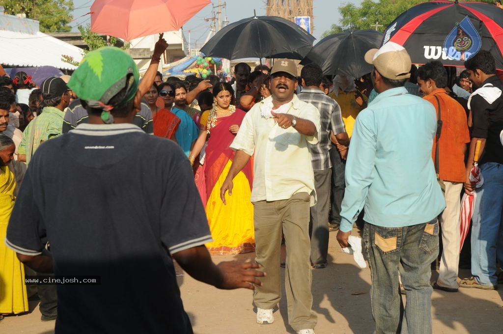 Mana Kurralle Movie Stills n Walls - 14 / 49 photos