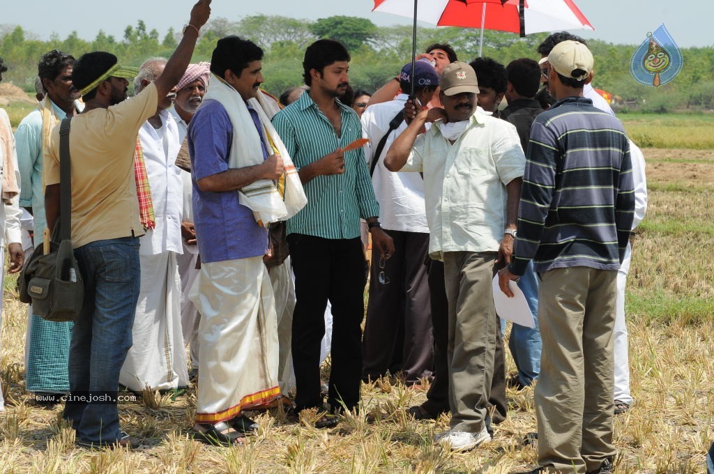 Mana Kurralle Movie Stills n Walls - 34 / 49 photos