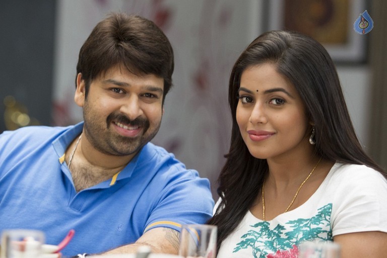 Manal Kayiru 2 Tamil Film Photos - 14 / 27 photos