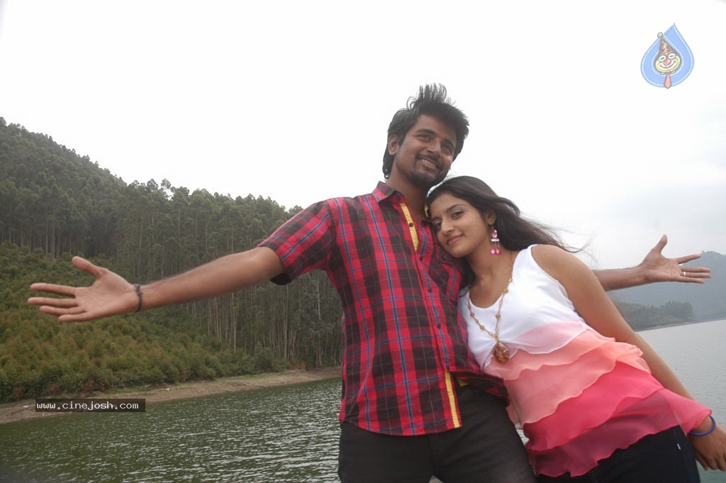 Manam Kothi Paravai Tamil Movie New Stills - 7 / 34 photos
