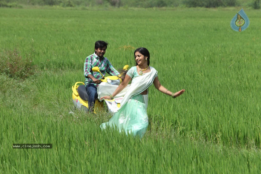 Manam Kothi Paravai Tamil Movie New Stills - 25 / 34 photos