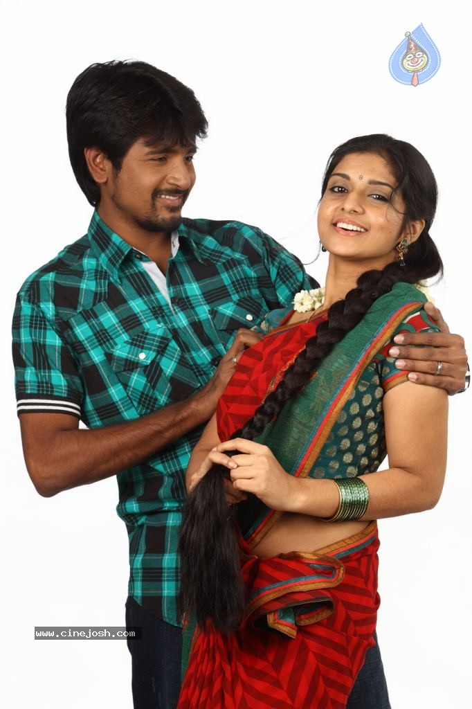 Manam Kothi Paravai Tamil Movie Stills - 8 / 66 photos