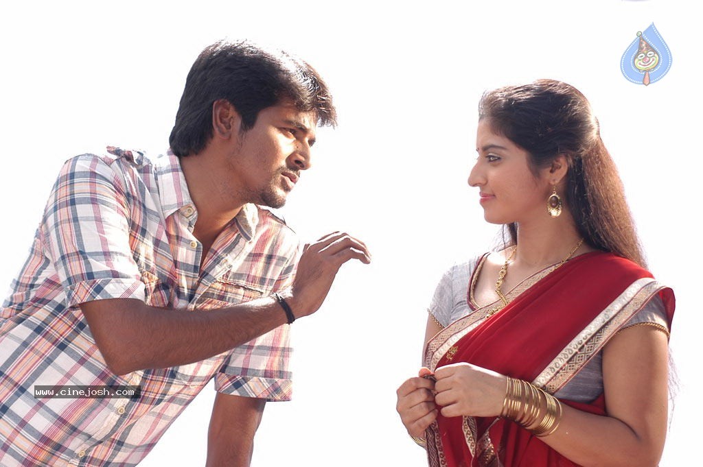 Manam Kothi Paravai Tamil Movie Stills - 16 / 66 photos