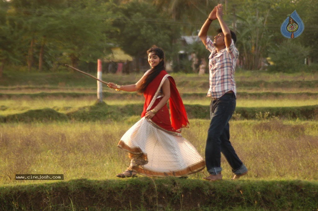 Manam Kothi Paravai Tamil Movie Stills - 27 / 66 photos