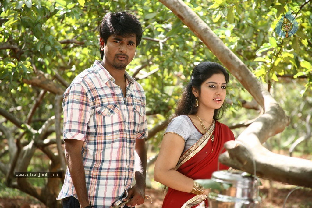 Manam Kothi Paravai Tamil Movie Stills - 46 / 66 photos