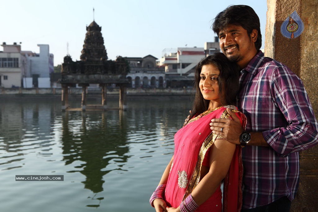 Manam Kothi Paravai Tamil Movie Stills - 55 / 66 photos