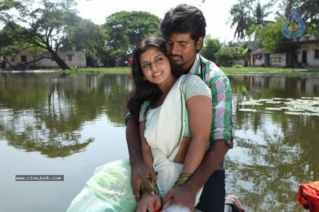 Manam Kothi Paravai Tamil Movie Stills - 57 / 66 photos