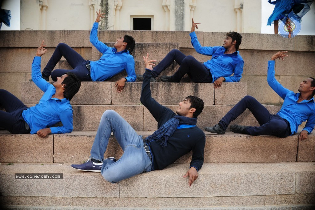 Manasunu Maya Seyake New Photos - 28 / 76 photos