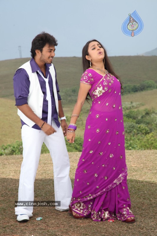 Manchivadu Movie New Stills  - 16 / 67 photos