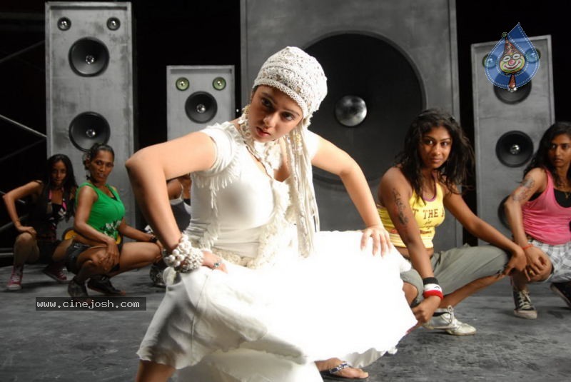 Mangala Movie New Stills - 21 / 50 photos