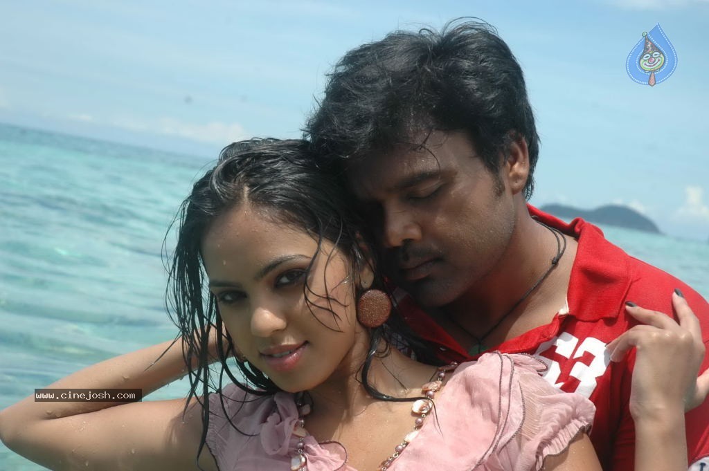 Mango Movie Spicy Stills - 5 / 13 photos