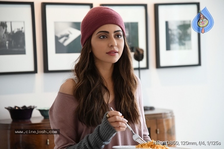 Manmadhudu 2 Working Stills - 3 / 17 photos