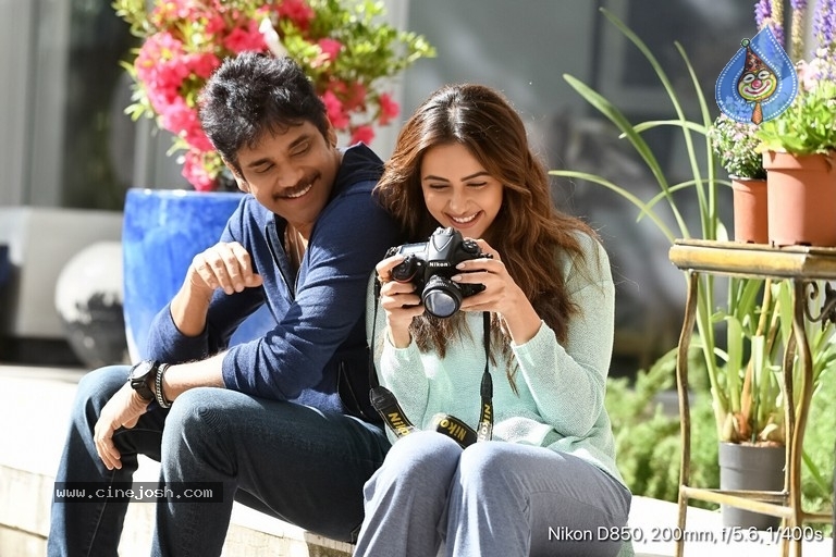 Manmadhudu 2 Working Stills - 7 / 17 photos