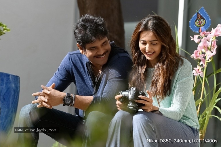 Manmadhudu 2 Working Stills - 8 / 17 photos