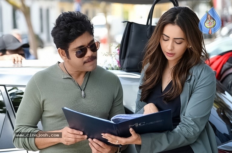 Manmadhudu 2 Working Stills - 11 / 17 photos