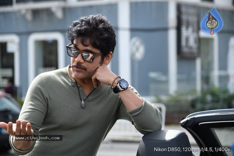 Manmadhudu 2 Working Stills - 15 / 17 photos