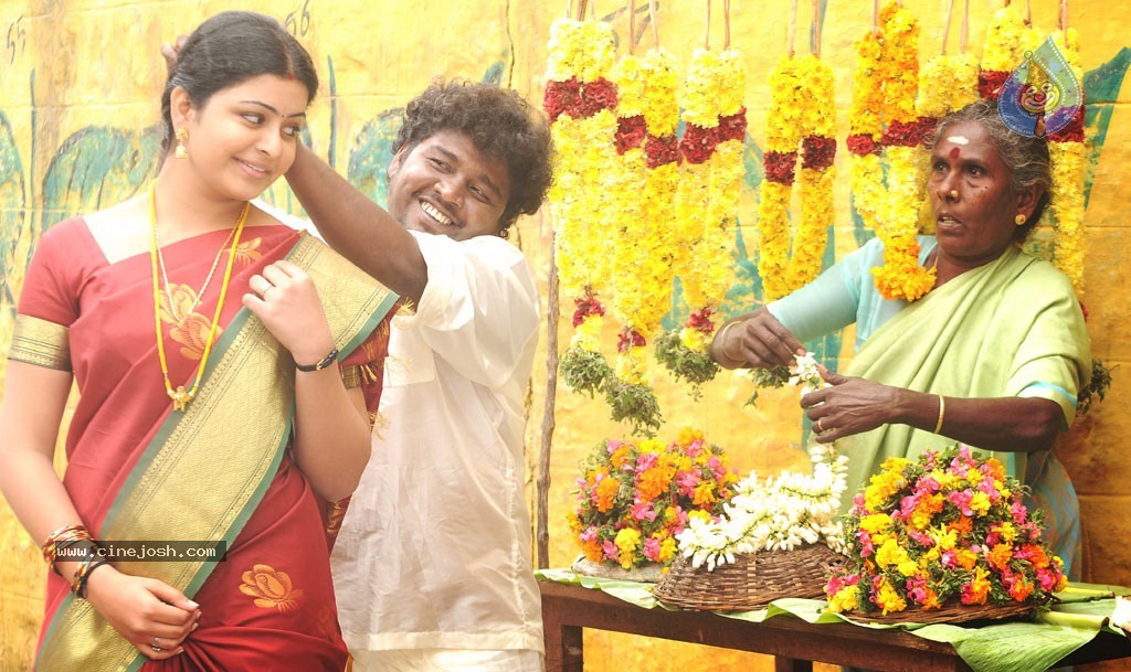Mannaru Tamil Movie Stills - 3 / 33 photos