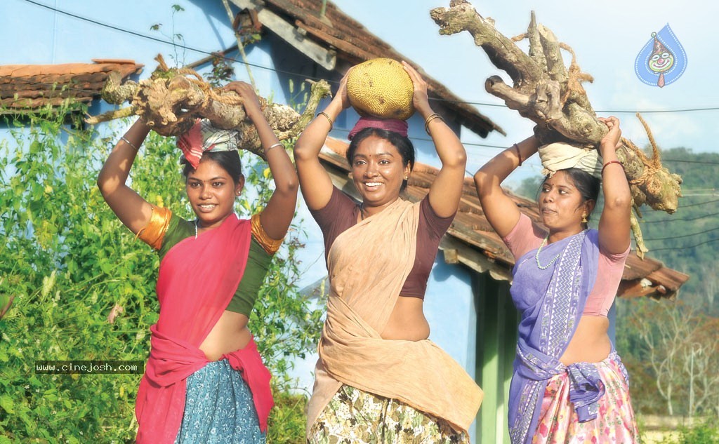 Mannaru Tamil Movie Stills - 6 / 33 photos