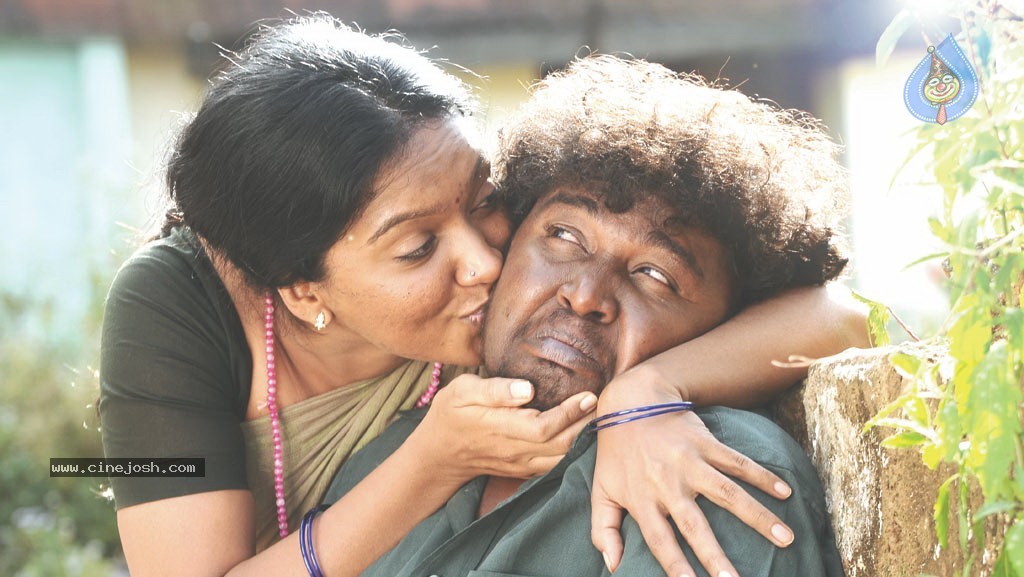 Mannaru Tamil Movie Stills - 9 / 33 photos