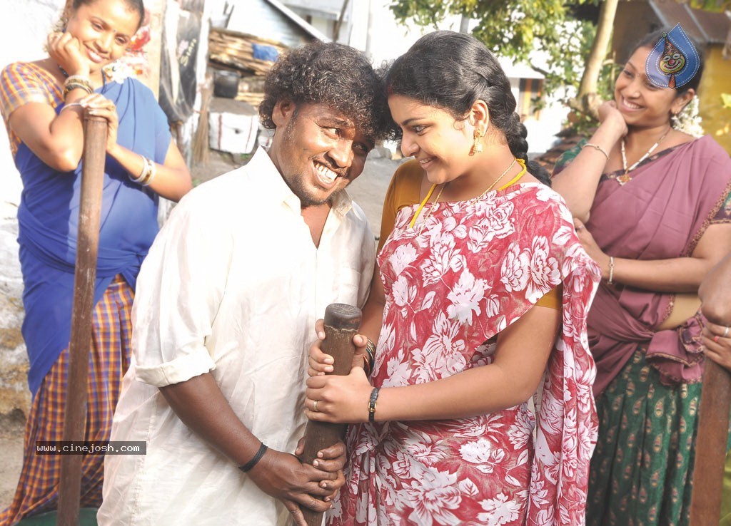 Mannaru Tamil Movie Stills - 27 / 33 photos
