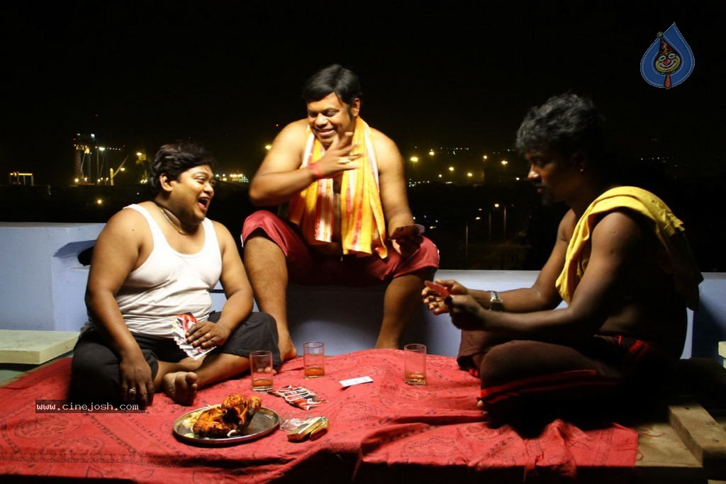 Manushulatho Jagratha New Stills - 6 / 51 photos