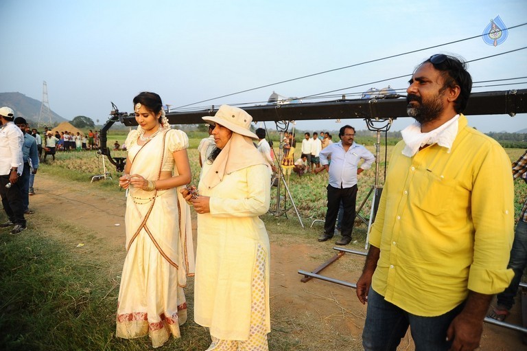 Marala Telupana Priya Movie Photos - 1 / 71 photos