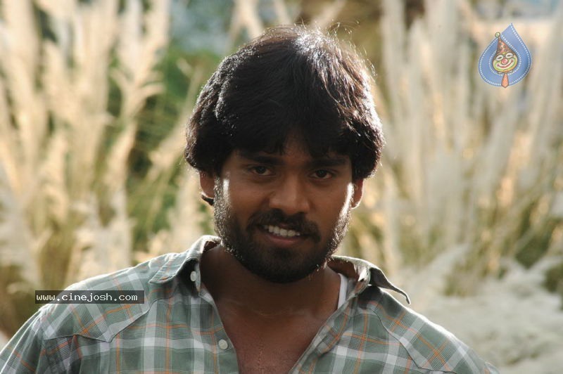 Markandeyan Tamil Movie Stills - 30 / 63 photos