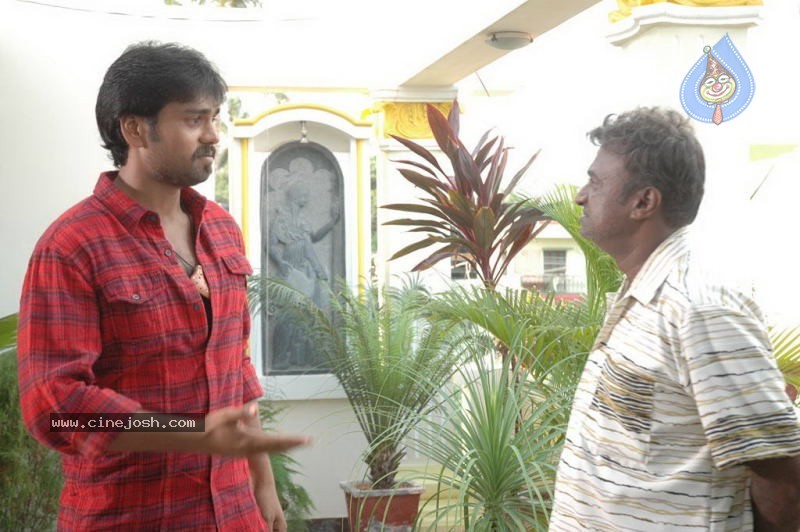 Markandeyan Tamil Movie Stills - 42 / 63 photos