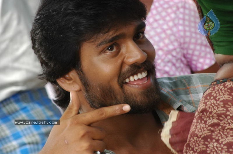 Markandeyan Tamil Movie Stills - 43 / 63 photos