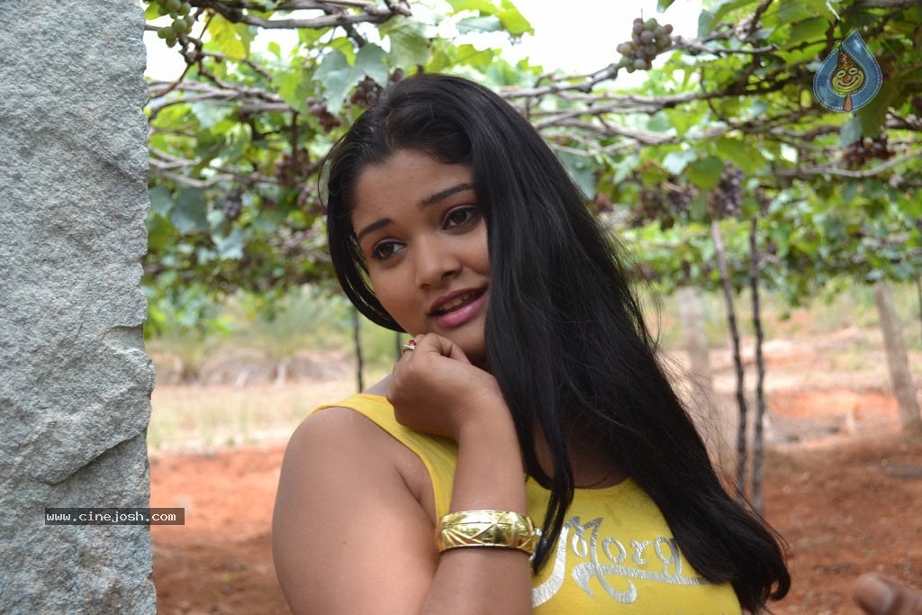 Maru Visaranai Tamil Movie Stills - 6 / 66 photos
