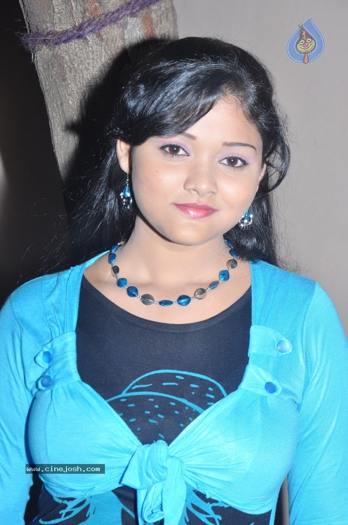 Maru Visaranai Tamil Movie Stills - 22 / 66 photos