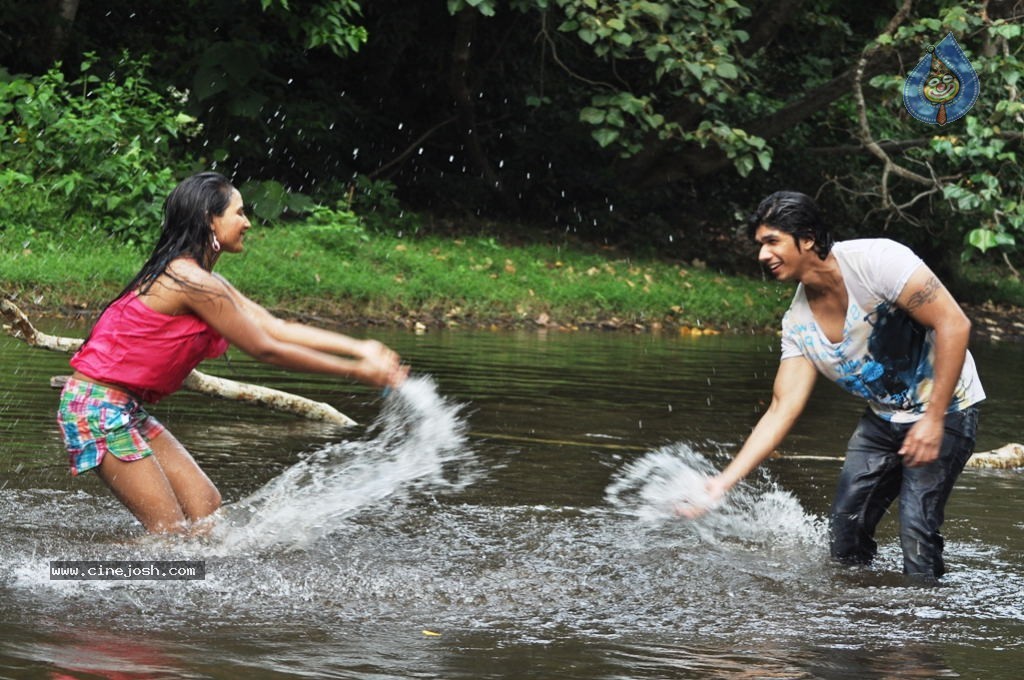 Marumugam Tamil Movie Hot Stills - 17 / 40 photos