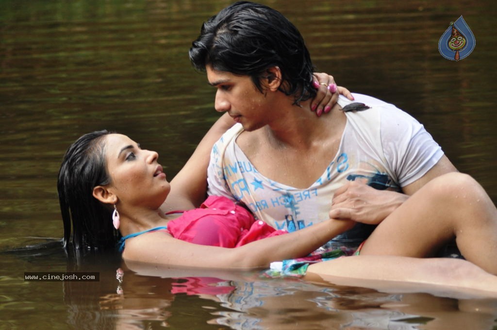 Marumugam Tamil Movie Hot Stills - 27 / 40 photos