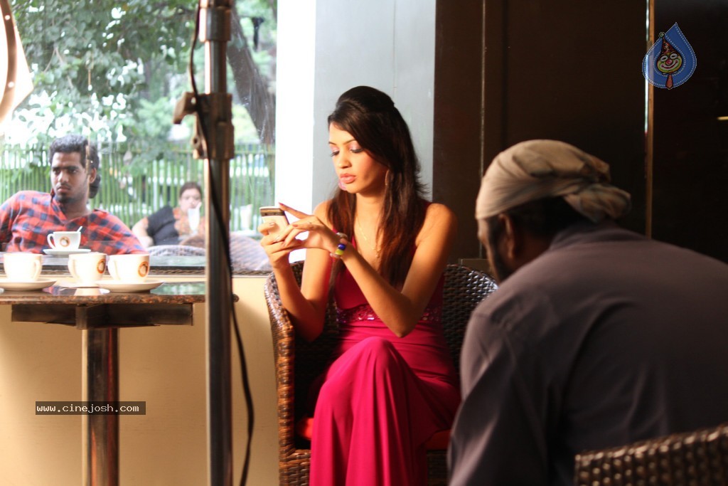 Masti Movie Latest Stills - 24 / 62 photos