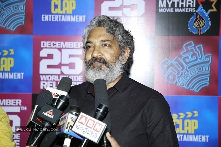 Mattu Vadalara Celebrity Show - 17 / 21 photos