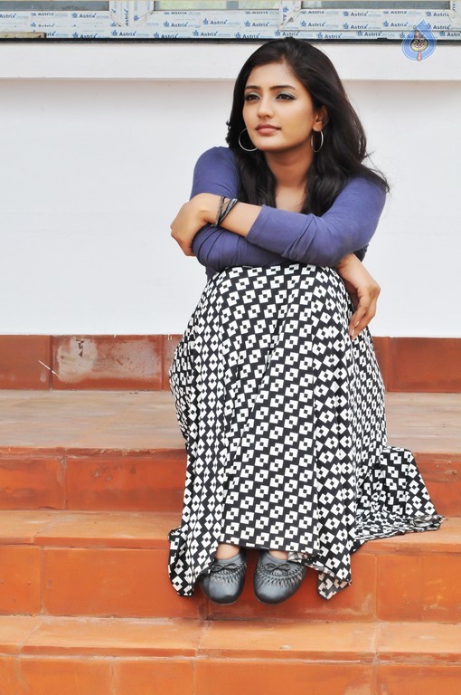 Maya Mall Movie Photos - 2 / 19 photos