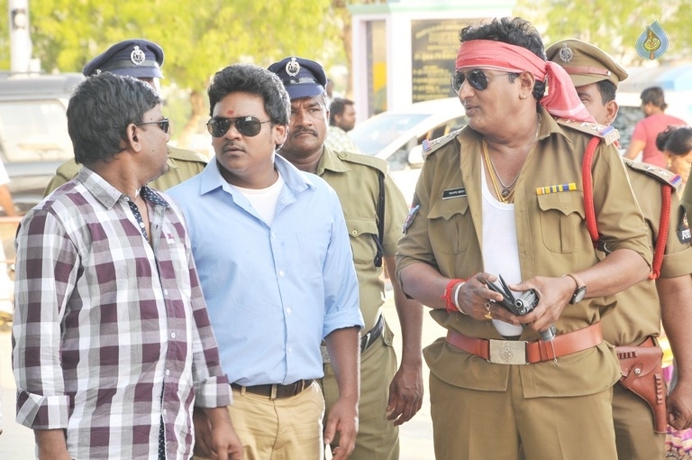 Maya Mall Movie Photos - 5 / 8 photos