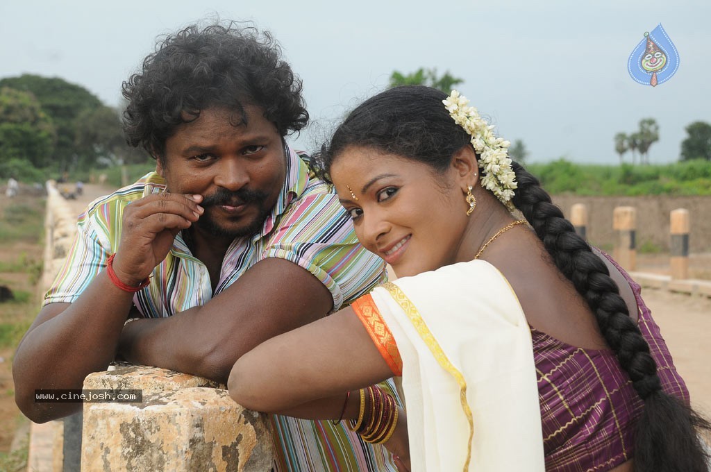 Mayavaram Tamil Movie Hot Stills - 33 / 41 photos
