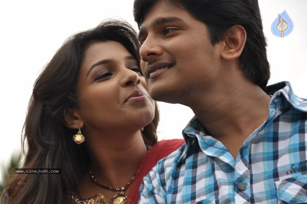 Mazhai Kaalam Tamil Movie New Stills - 14 / 117 photos