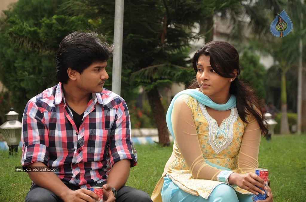 Mazhai Kaalam Tamil Movie New Stills - 24 / 117 photos