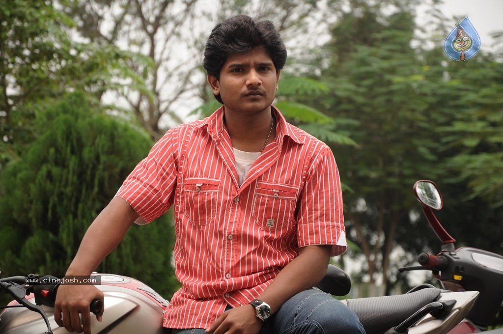 Mazhai Kaalam Tamil Movie New Stills - 33 / 117 photos